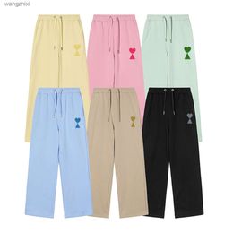 Mens and Womens Designer Amis Pant Fashion Pants Brand Lovers Loose Fitting Aron Embroidered Casual Straight Leg