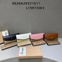 Designer Wallet Women's Mini Bag Store 90% Factory Hot sales wholesale new Camellia long triple fold wallet with multi-slot clutch key Coin change storage bag