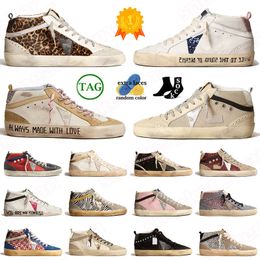 2024 Top Designer Quality Flat Casual Shoes Mid-High Golden Sneakers Women Vintage Platform Mens Rubbers Loafers Italy Dirty Style Trainers Jogging 35-46