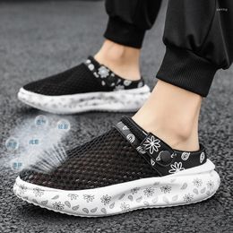 Sandals Summer Men's Breathable Mesh Fabric Outdoor Beach Slippers Water People's Fashion Trend One Line