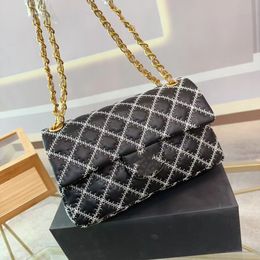 Popular Fashion Item Design Women's Classic Chain Bag Imported Hardware Diamond Pattern Flip Panel Bag Super Versatile One Shoulder Crossbody Bag