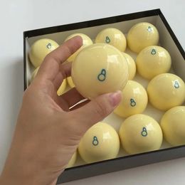 Single 1pc Resin Magnetic White Ball 57.25mm Coin Billiard Table Gourd Design Magnet White Balls 2 14 Billiards Balls 240219