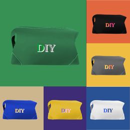 Clutch-Taschen DIY individuelle Namensanpassung Hochwertige Kulturbeutel mit Reißverschluss Kosmetiktaschen Damen Herren Luxus-Echtleder-Kreuz-Make-up-Tasche Designer-Schulter-Eitelkeit A2