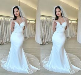 Elegant Plus Size Simple Mermaid Wedding Dresses Sweetheart Satin Draped Pleats Backless Court Train Bridal Gowns Second Reception Gowns Custom