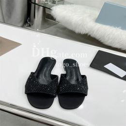 Luxury Black Diamond Slippers Triangle Pattern Women Slides Slippers Low Heel Soft Sandals With Box