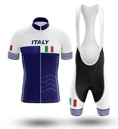 Racing Sets Outdoor Men Pro Bicycle Team 2022 Short Sleeve Cycling Jersey Kit Italy Summer Breathable Clothing6897271