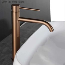 Bathroom Sink Faucets Brush gold bathroom basin faucet hot and cold mixer faucet deck installation single hole and handle high style brush rose gold Q240301