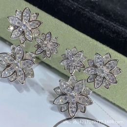 سوار Vanclef قلادة Vanclef الموضة الكلاسيكية أربع أوراق البرسيم سوار Desginer van Cleff Bracelet VCAs Clover High Vanjia Flower Earrings Clover Ear