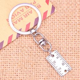 Keychains 20pcs Fashion Keychain 21mm Ruler Measuring Connector Pendants DIY Men Jewelry Car Key Chain Ring Holder Souvenir For Gift