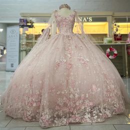 Abito da principessa rosa con scollo a cuore Abito stile Quinceanera con mantella Applicazioni di perline 3DFlower Tull Abiti da festa Abiti da 15 anos