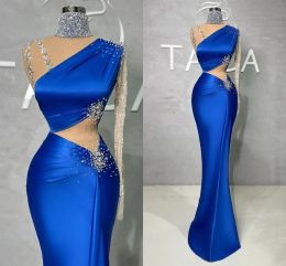 Royal Blue Eleganter Meerjungfrau Abend mit Perlen Pailletten hoher Nacken schiere Langarm eine Schulter Satin Satin Perlen Spitze formelle Promiktion Cutaway Side