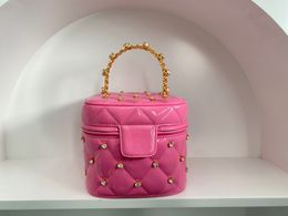 10A Retro Mirror Quality Barbie Core Bag Barbie Pink Heart Handbag Barbiegirl Purse Patent Calfskin Designer Bag Bag مع صندوق B22