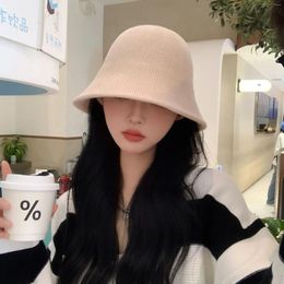 Berets Women's Vintage Temperament Solid Colour Bucket Hat Elegant Outdoor Sun Protection Knitted Basin Ladies Corduroy Sunhat