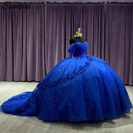 Royal Blue Glitter Crystal Ruffles Ball Gown Abiti Quinceanera con spalle scoperte Appliques Corsetto in pizzo Abiti da 15 anos