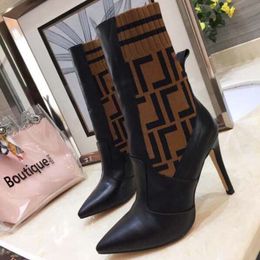 Designer de moda clássico feminino botas curtas menina design clássico disponível em várias cores botas