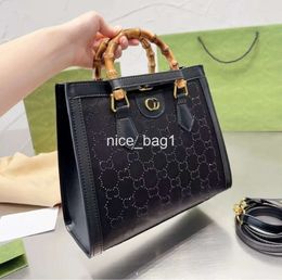 Woman Bamboo Handbags Shoulder Bags Bamboos Designer Bag Shining Bead Diamond Crossbody Tote bag Shopping Totes Fashion Leather 2024