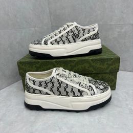 New Ivory and black canvas jacquard sneaker designer canvas shoes tennis shoes 1977 design running shoes washed jacquard cowboy men women's shoes ace version shoes 01