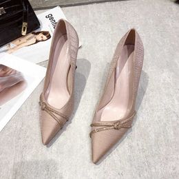 Scarpe eleganti da donna Tacco alto Autunno sexy da donna a punta sottile Bocca poco profonda Piccola moda profumata