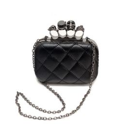 Whole- new vintage Skull purse Black Skull Knuckle Rings Handbag Clutch Evening Bag The chain inclined shoulder bag232i