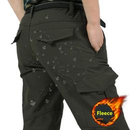 Winter Thick Fleece Warm Stretch Causal Pants Men Military SoftShell Waterproof Thermal Warm Cargo Pants Tactical Long Trousers 240301