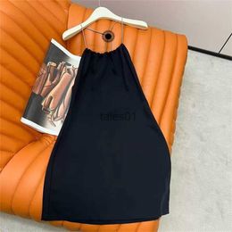 Basic Casual Dresses Backless Slip Dresses Triangle Label Bead Chain Sling Sexy Slimming Off-the-shoulder Skirt 240302