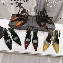 Coccodrillo di lusso senza schienale Tacchi fibbia in pelle verniciata Abito da donna PROM Abito da sposa firmato Scarpe da sera a punta quadrata Scarpe eleganti specchiate LEE