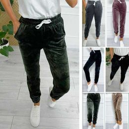 Pantaloni da donna Autunnoinverno Leggings versatili Abbigliamento da donna con elastico in vita e pantaloni casual in velluto coreano Sport