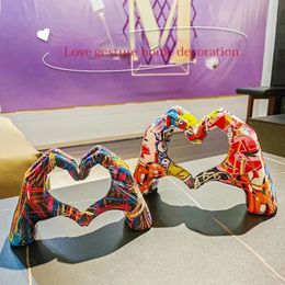 Colourful love gesture ornament resin craft decoration for home living room desktop and bookshelf couple Valentines Day gift 240220