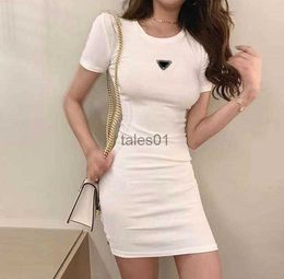 Basic Casual Dresses Woman Clothing Casual Dresses Short Sleeve Summer Camisole Skirt Outwear Slim Style With Budge Designer Lady Sexy Dresses A022 240302