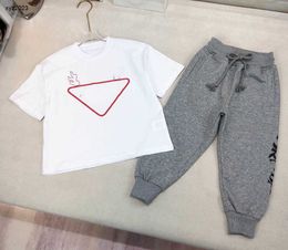 Fashion baby tracksuits high quality Short sleeve kids designer clothes Size 100-160 CM Geometric printing kids t shirt and sweat pants 24Feb20