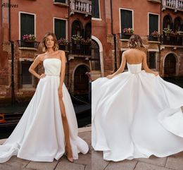 Strapless Sexy Thigh Split A Line Wedding Dresses With Crystals Belt Sleeveless Boho Garden Simple White Bridal Gowns Lace-up Back Women Bride Robes de Mariee CL3345