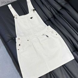 Basic Casual Dresses luxury dress designer skirt new inverted triangle decoration casual Skirt short strap white denim Dress clothing N1WD 240302