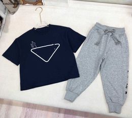 New baby tracksuits summer Two piece set kids designer clothes Size 100-160 CM Geometric printing kids t shirt and sweat pants 24Feb20