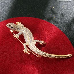 Luxury Crystal Cubic Zirconia Lizard Brooch Salamander Pin Badge Gecko Cute Vintage Jewellery Animal Brooches Pins Christmas Gift 240220