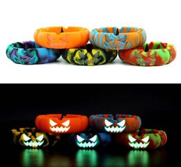 Glow in the dark Halloween Pumpkin Ashtray Silicone container Portable Cigarette Holder Multicolor Smoking Accessories Heat resist1763924