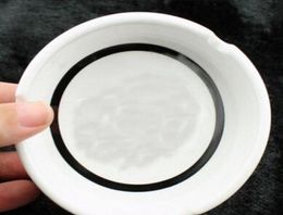 Retails famous pattern ceramics ashtray with fashion classic white and black round ashtray3389241
