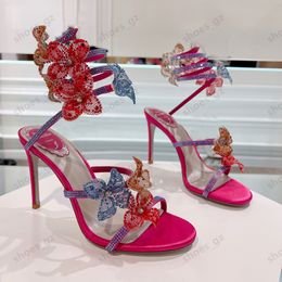 Rene Sandali con decorazione floreale con strass caovilla stiletto scarpe da sera da donna 9,5 cm vera seta Serpentine Avvolgenti tacchi alti da donna di design di lusso 35-43