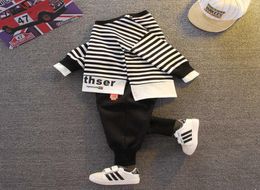 2020 Autumn Baby Girl Boys Clothing Infant Casual Sport Strips T Shirt Pants 2PCSSets Kid Child Clothes Suits Cotton Tracksuits X8865636