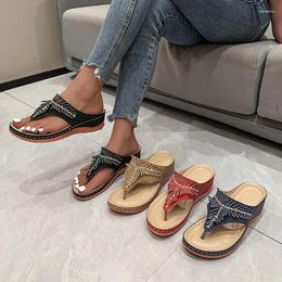 Slippers Fashion Rhinestones Flip Flops Women Summer Open Toe Brown Wedges Sandals Ladies Comfortable Casual Beach Shoes