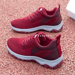 Soft sports running shoes with breathable women balck white womans 012532962