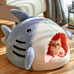 Enclosed Warm Cat Bed For Portable Pet Beds Sweet Kittens Basket Cushion Cat Pillow Mat Tent Puppy Nest Cave Cats House Goods 240301