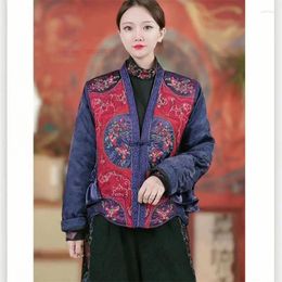 Ethnic Clothing 2024 Chinese Improved V-neck Hanfu Coat Tang Suit Traditional Flower Embroidery Warm Jacket Tops Cotton-padded