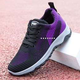 Soft sports running shoes with breathable women balck white womans 0125386920