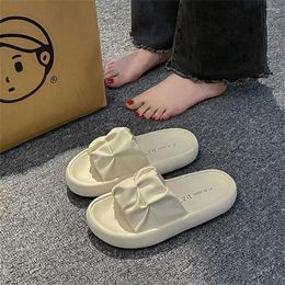 Slippers Size 40 Spring-autumn Woman's Luxury Design Sneakers Shoes Flip Flops Sandals Sport In Trainers