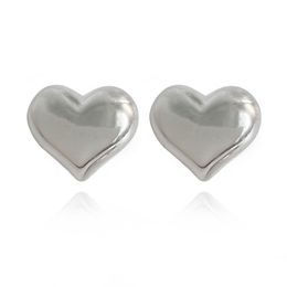 925 Silver needle vintage earrings Europe and the United States fashion personality metal love shaped studs earrings for women 22219