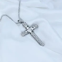 Pendant Necklaces 1Pcs Hip-hop Cross Necklace Zinc Alloy Punk Design Classic Black Chain Choker Men Women Jewelry