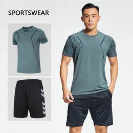 Men Sportswear Compression Sport Suits Quick Dry Running Sets Clothes Sports Joggers Training Gym Fitness Tracksuits 2pcsSets 240228