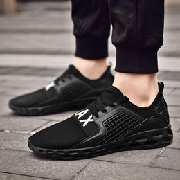 Summer Running Shoes Men Jogging Sneakers Breathable Mesh Cool Lace-up Outdoor Comfortable Men Casual Driving Shoes Hot SaleF6 Black white