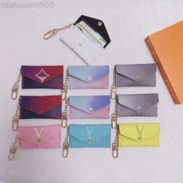 Designer PU Keychain Bag Accessories Coin Purse Card Pendant Car Chain Woman Man Pendant Holder Flower KeyChaing9FV