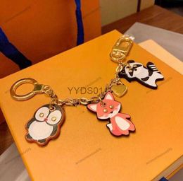 Keychains High Quality Letter Keychains Fox Penguin Ring Buckle Men Women Handbag Pendant Cute 240303